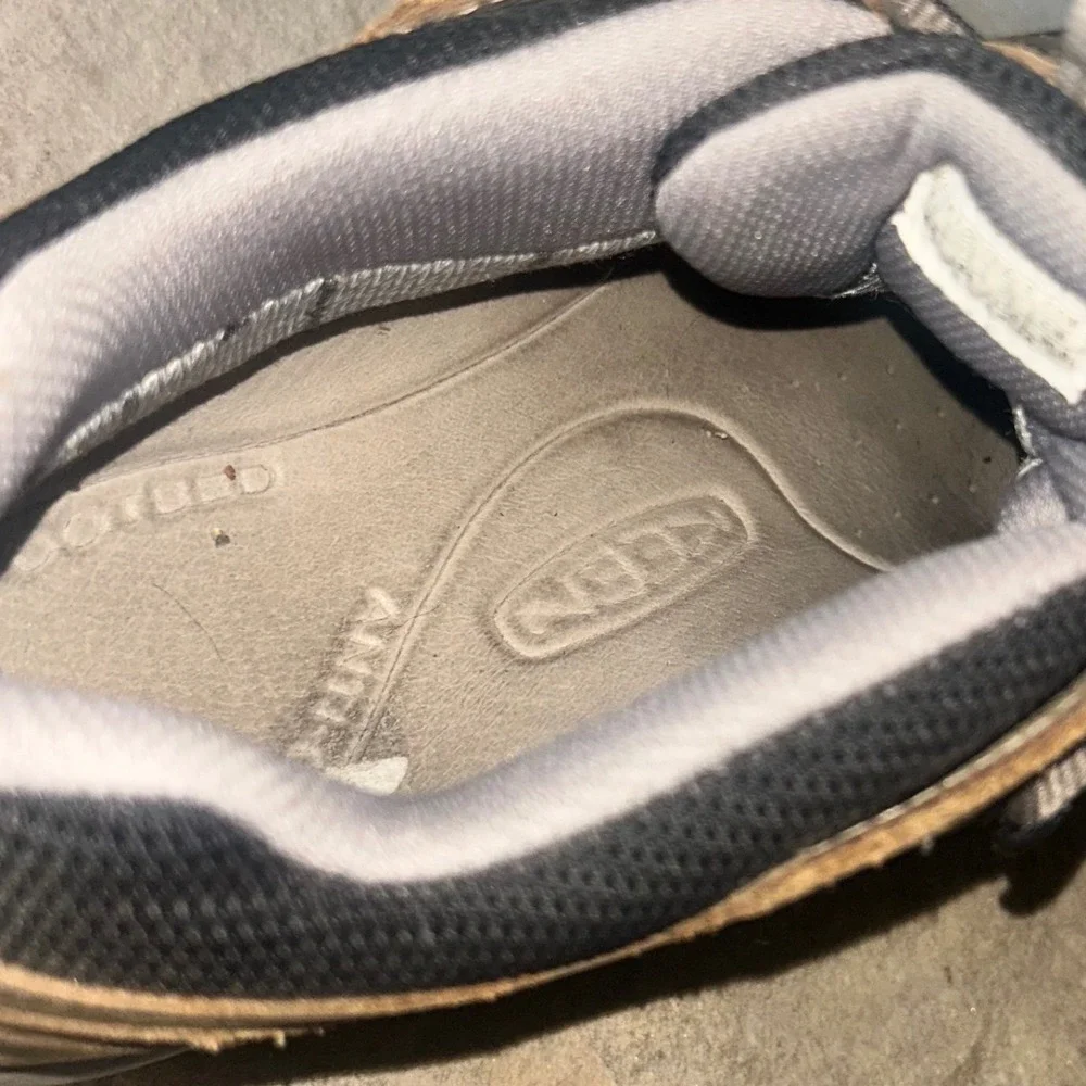 Keen hiking shoes
